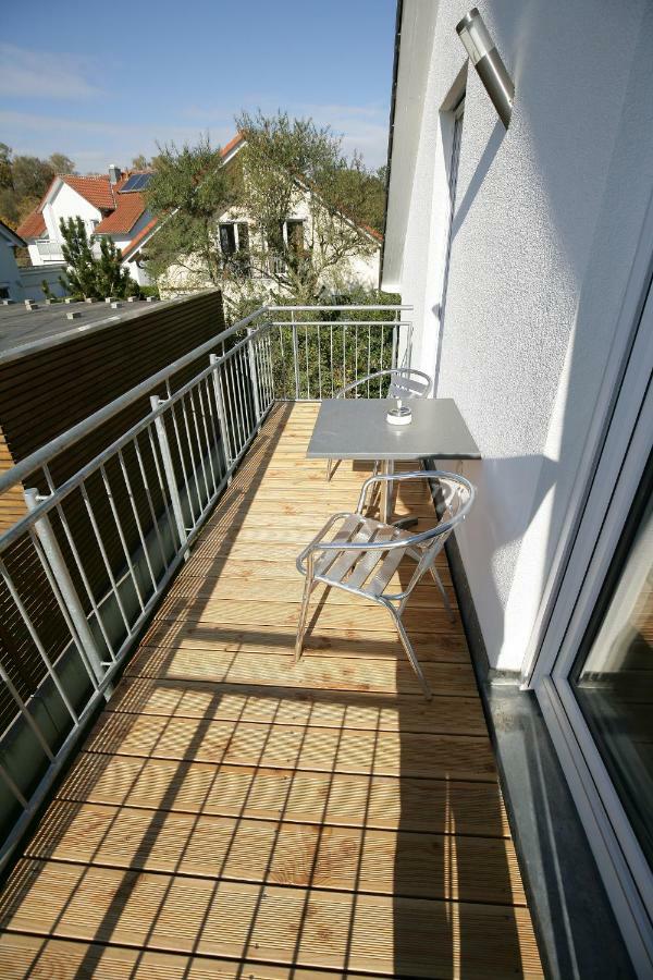 Hotel Am Baronenwald Goeppingen Exterior photo
